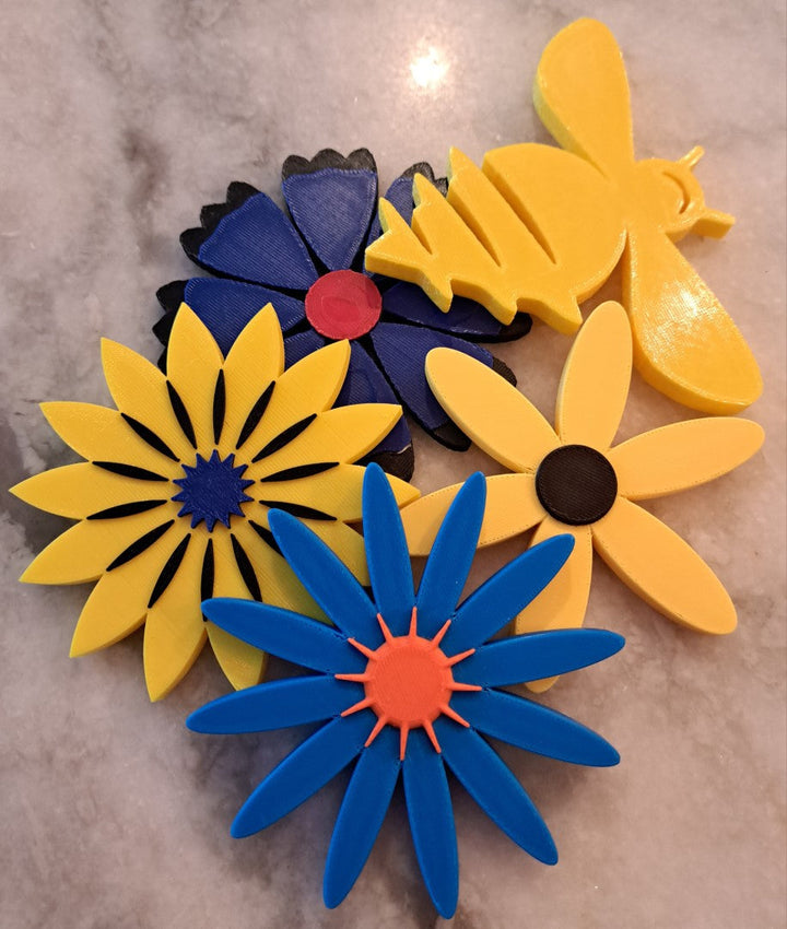 Floating Flowers 4 Pack with Bee