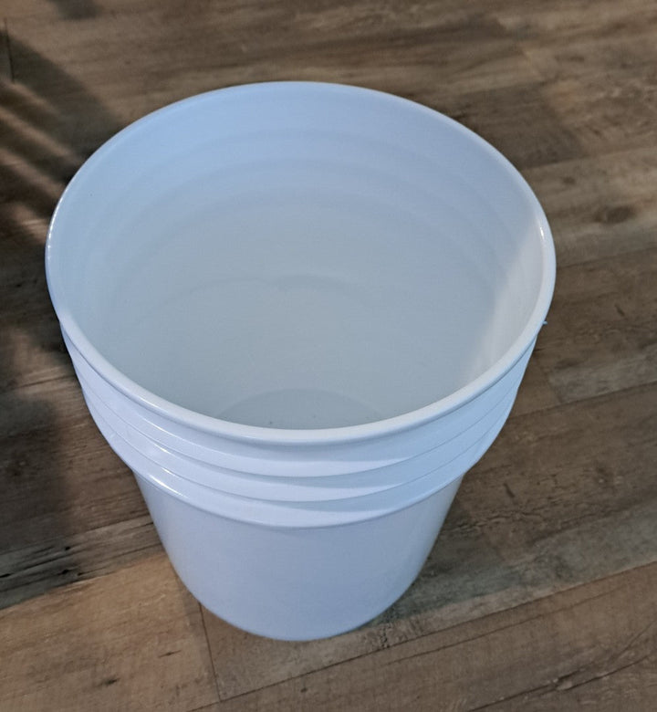 Wax Cappings Bucket Holder - Crush and Strain Lid