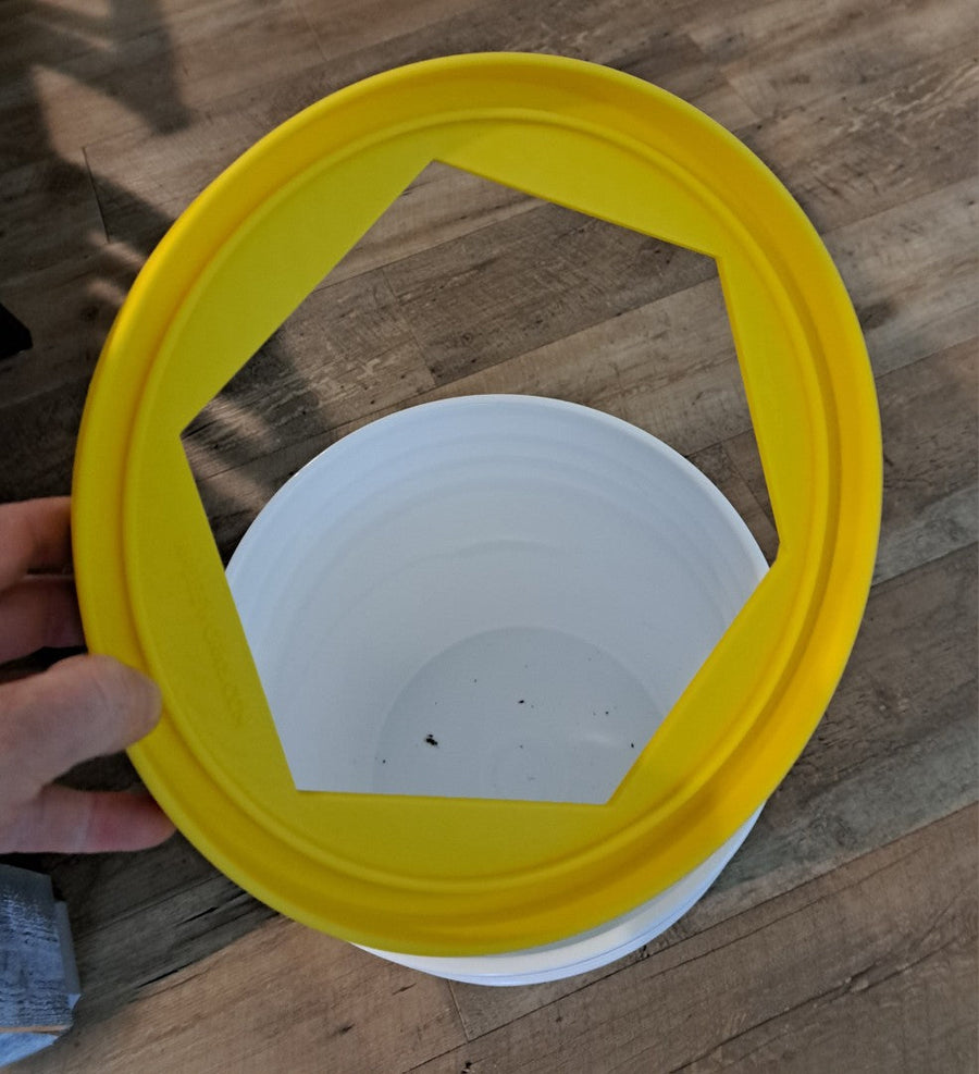 Wax Cappings Bucket Holder - Crush and Strain Lid