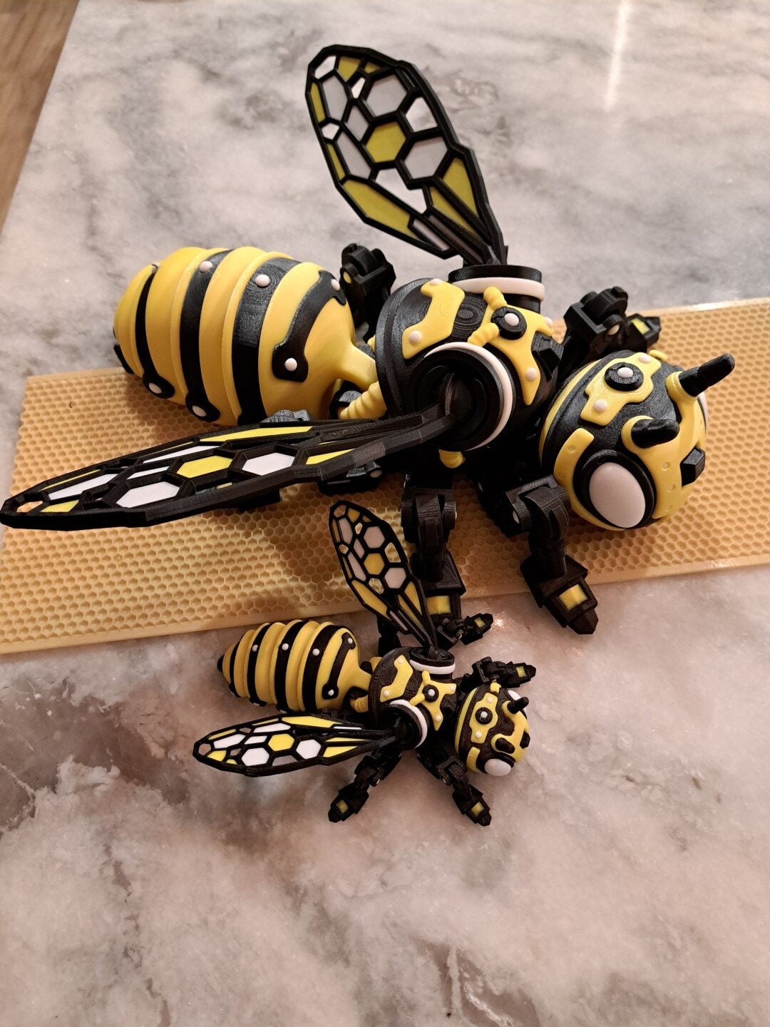 Big Cyber Bee