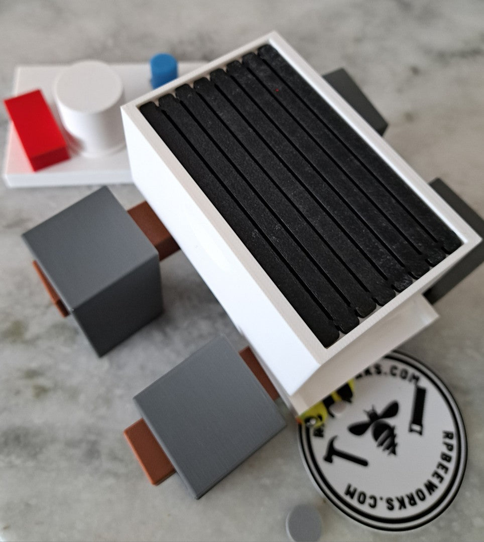 Small Hive Model 8 Frame with Feeder Options