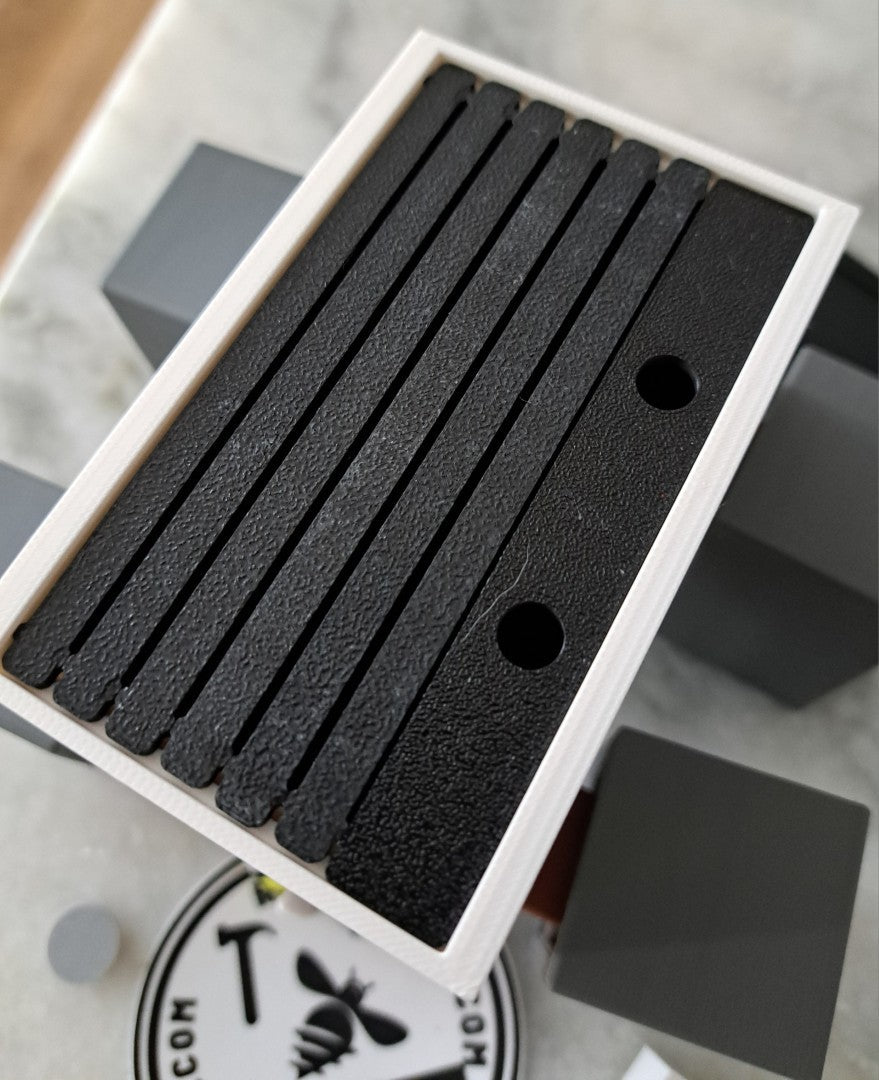 Small Hive Model 8 Frame with Feeder Options