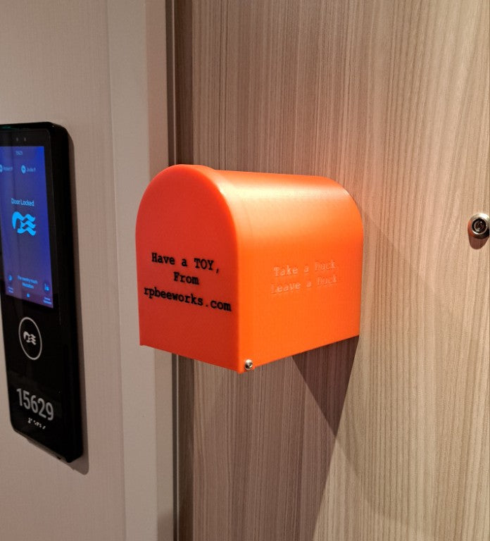 Cruise Ship Duck Box - Magnetic