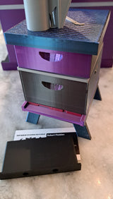 Small Hive Model with all Components