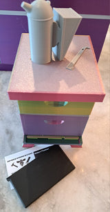 Small Hive Model with all Components