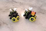 Magnetic Beehive Set with a Queen Bee and 3 Workers