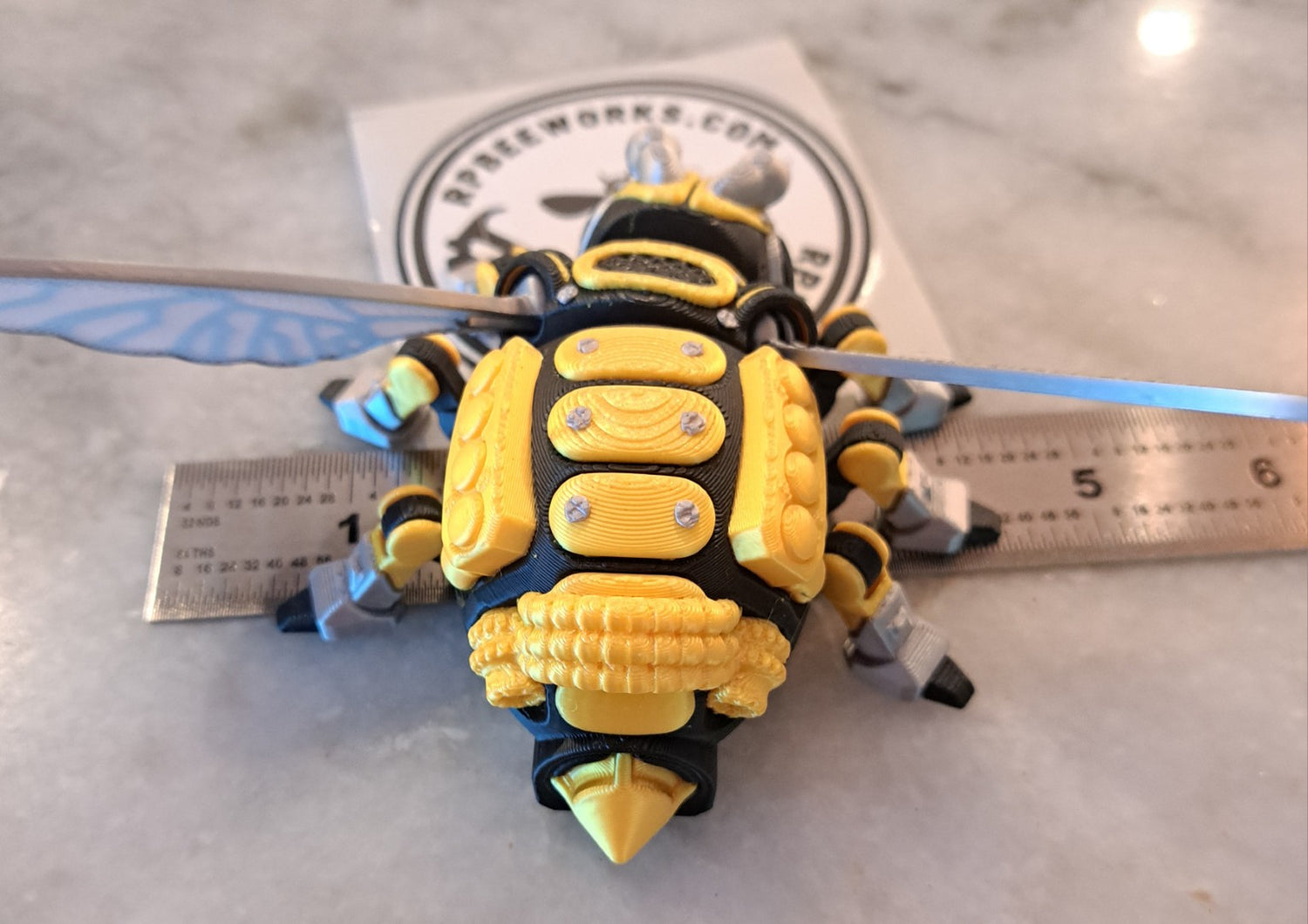 BB-33 Pollinator - Bee Robot