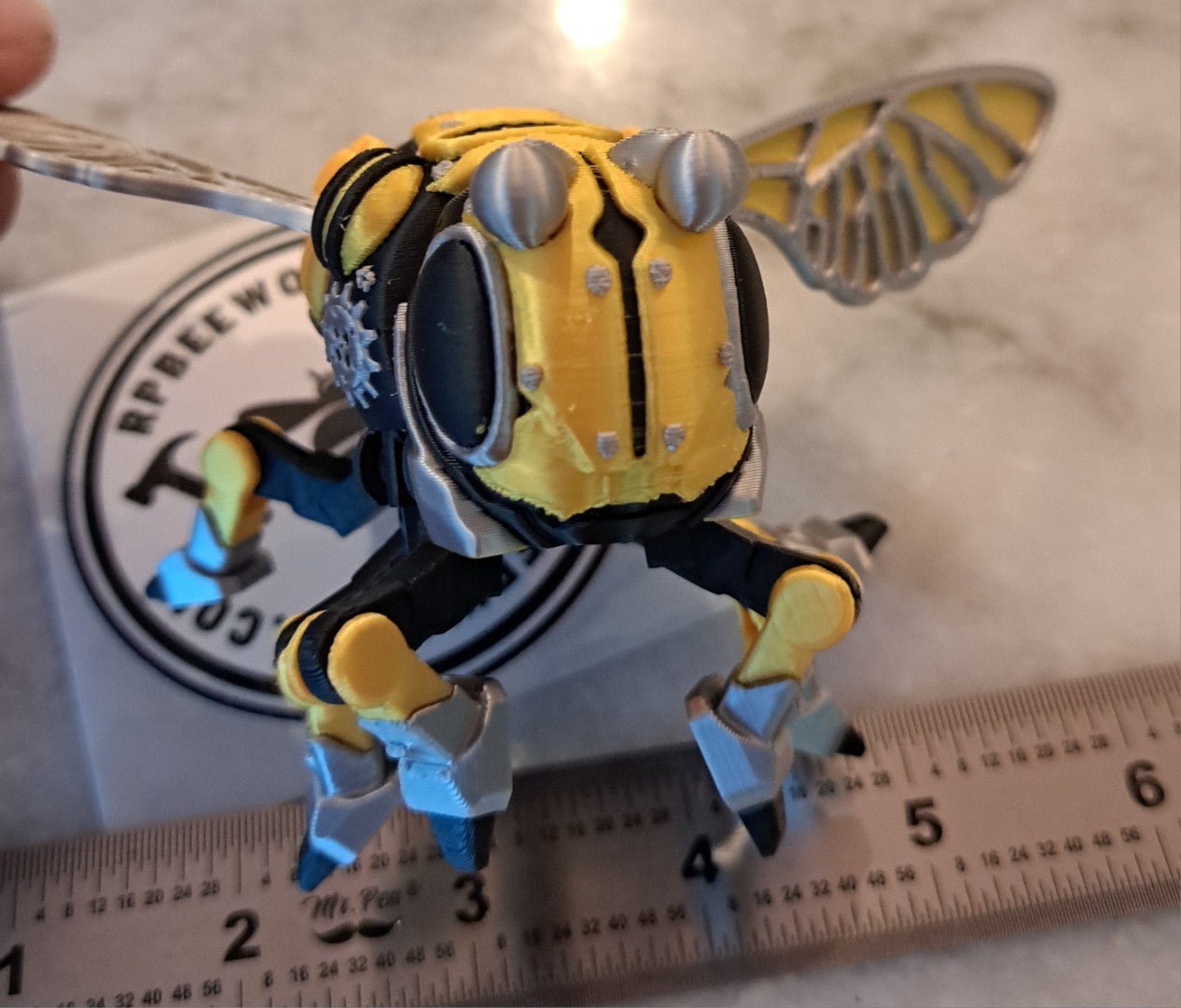 BB-33 Pollinator - Bee Robot