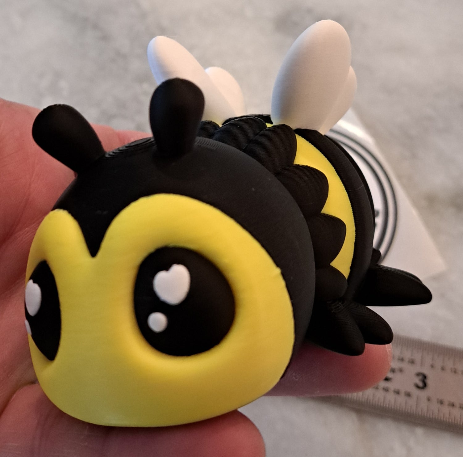 HeartEyes Bee