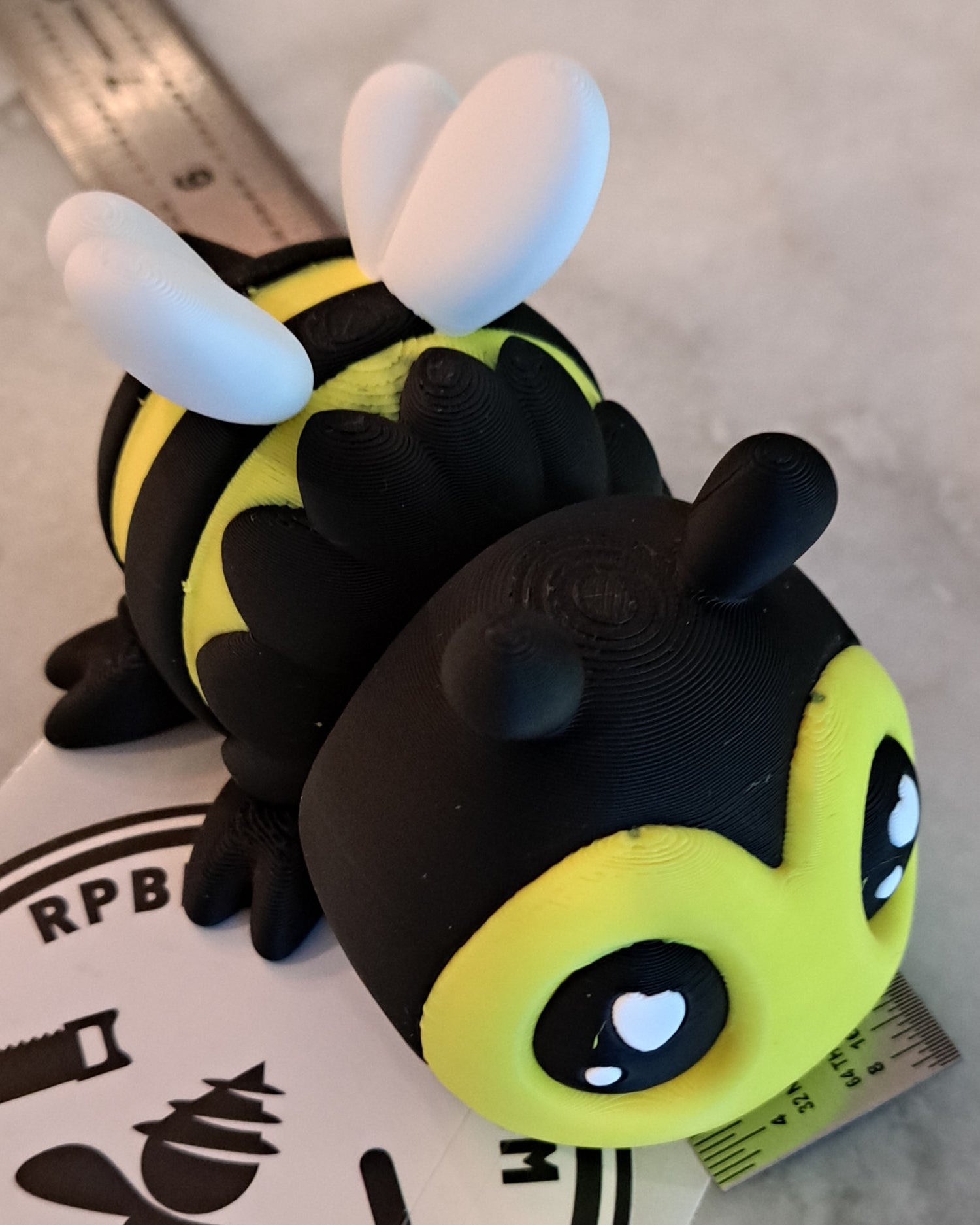 HeartEyes Bee