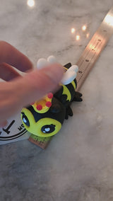 HeartEyes Bee