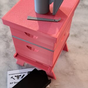 Small Hive Model with all Components